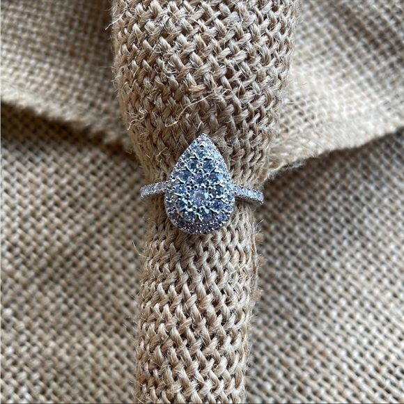 Water Drop Pear Shaped Ring for Sterling Silver Wedding Engagement CZ sparkly - Picture 5 of 10